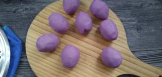 第9步(紫薯椰蓉月饼的做法)