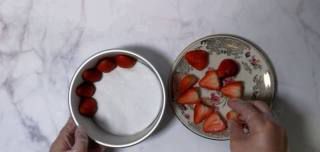 第9步(草莓慕斯蛋糕的做法)