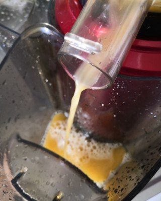 第3步(鲜榨橙汁的做法)