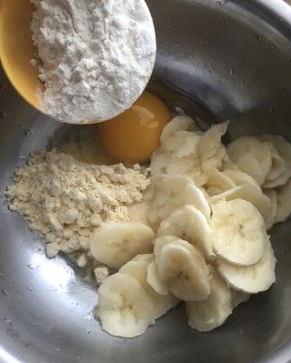 第5步(香蕉饼的做法)