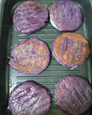 第9步(紫薯糯米饼的做法)