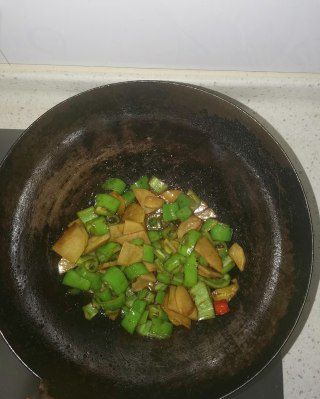 第5步(青椒土豆片的做法)