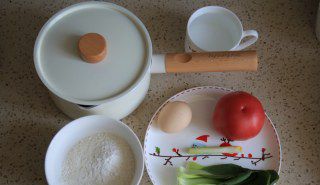 第1步(西红柿疙瘩汤的做法)