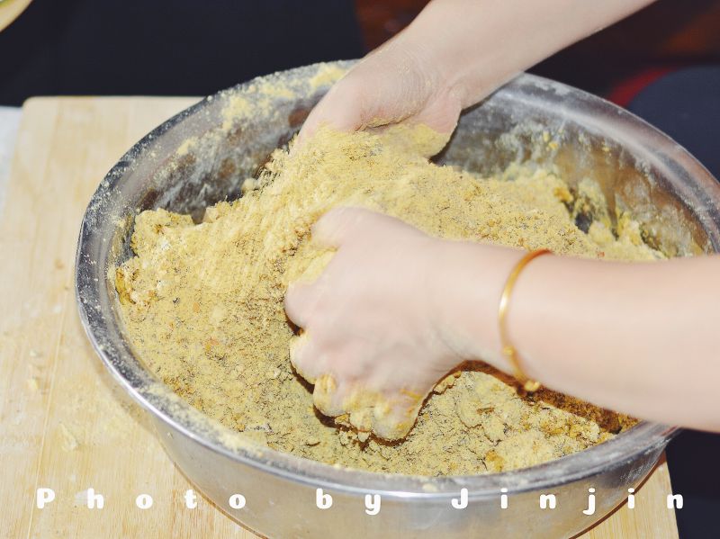 第10步(老式玉米面月饼的做法)