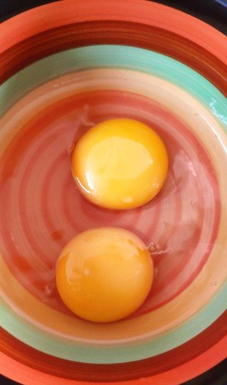 第2步(蒜苔炒鸡蛋的做法)