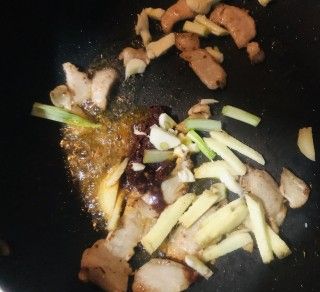第4步(干锅土豆片的做法)