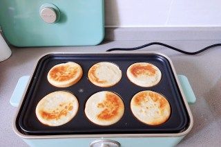 第9步(免揉面免烤箱，香甜软糯的糯米饼的做法)