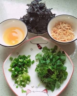 第3步(紫菜虾皮汤的做法)