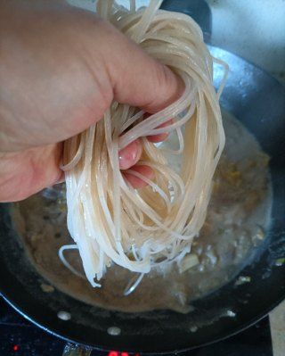 第12步(酸菜粉条羊肉汤的做法)