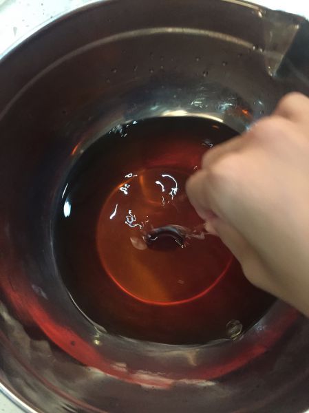 第5步(夏天饮品—柠檬红茶的做法)