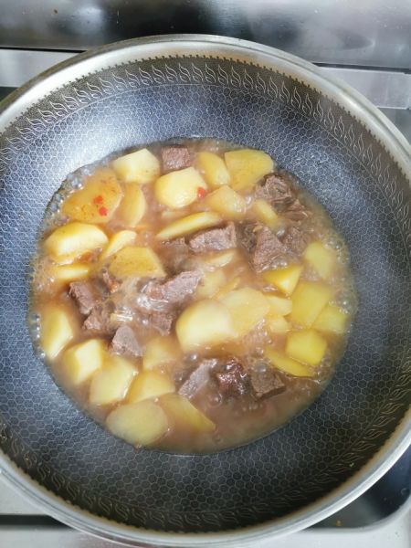 第8步(土豆牛肉的做法)