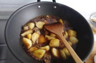 第8步(土豆烧牛腩的做法)