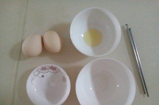 第1步(鸡蛋粥的做法)