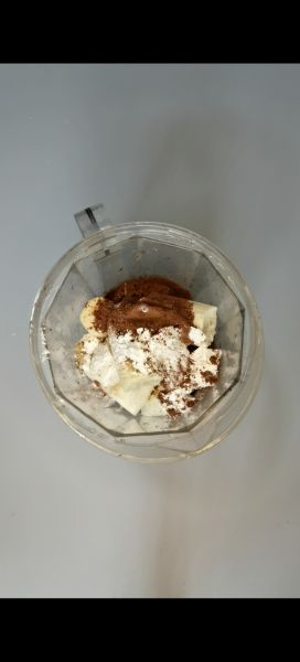 第1步(5分钟搞定•低卡无面粉‼️巧克力山药蛋糕的做法)