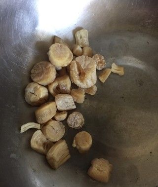 胡萝卜瑶柱扇骨粥