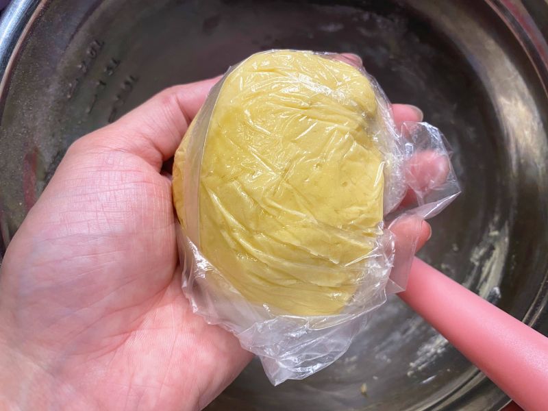 第8步(空气炸锅版港式酥皮菠萝包的做法)