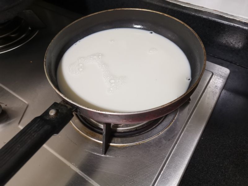 第2步(炸牛奶的做法)