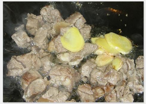 第3步(土豆炖牛肉的做法)