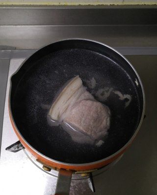 第1步(家常回锅肉的做法)