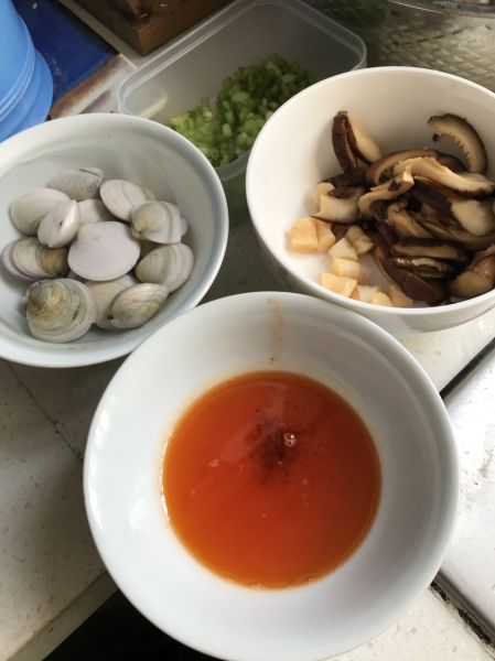 第12步(海鲜砂锅粥的做法)