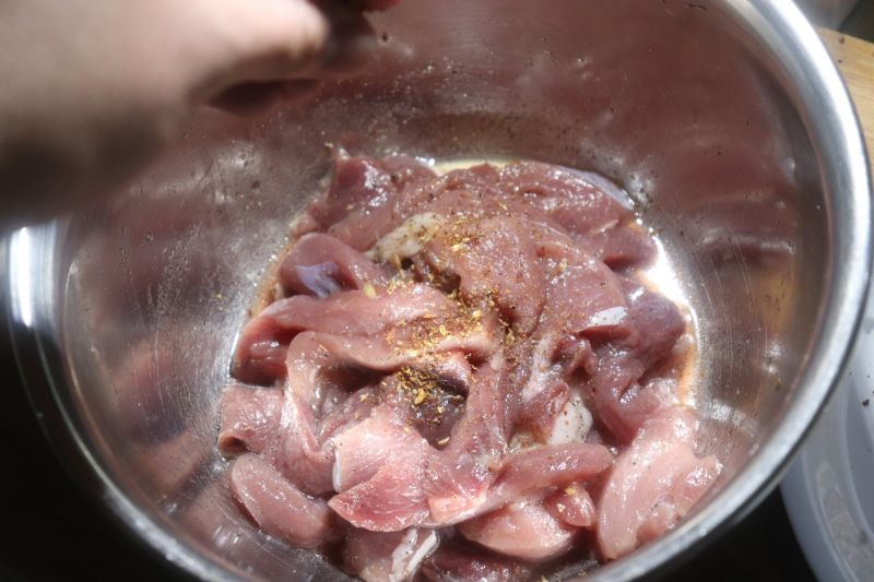 第6步(夏季火锅必点的小酥肉的做法)