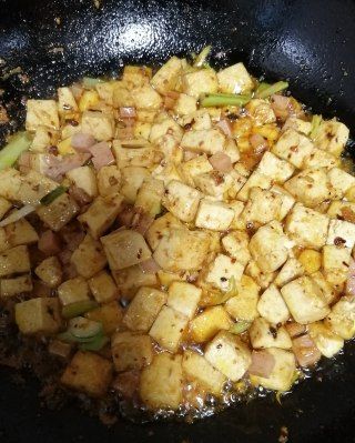 第8步(红油午餐肉烧豆腐的做法)