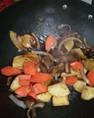 第6步(土豆炖牛肉的做法)