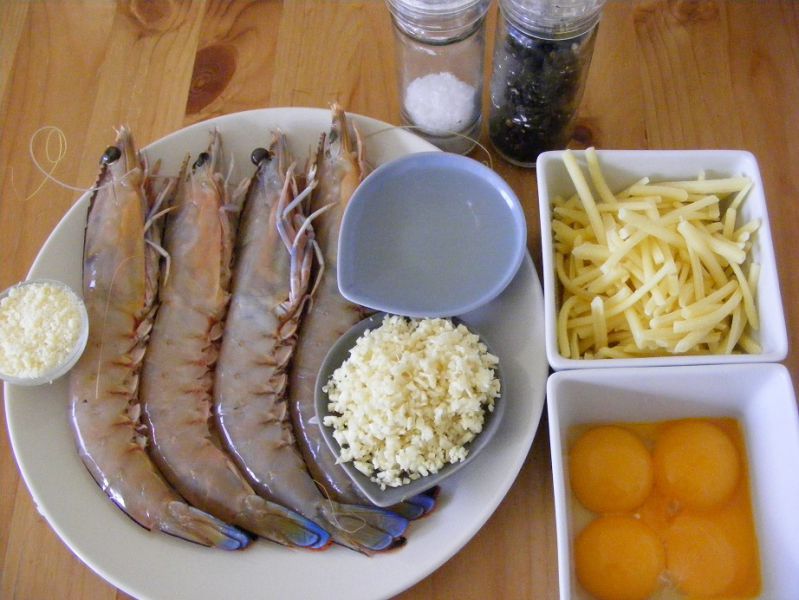 第1步(奶酪芝士狂的海鲜盛宴----蒜香奶酪焗明虾的做法)