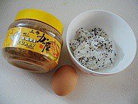 第1步(咖喱蛋炒饭的做法)