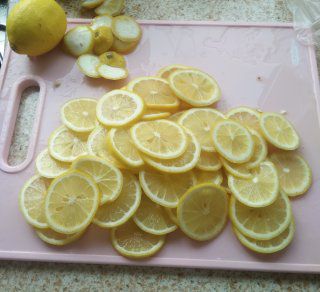 第2步(柠檬蜂蜜水的做法)