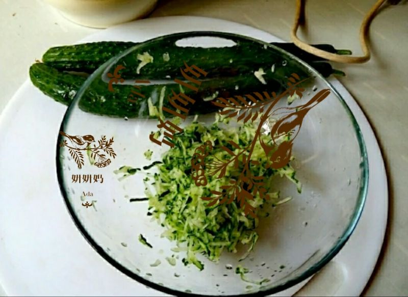 第7步(黄瓜清热解渴豆浆的做法)