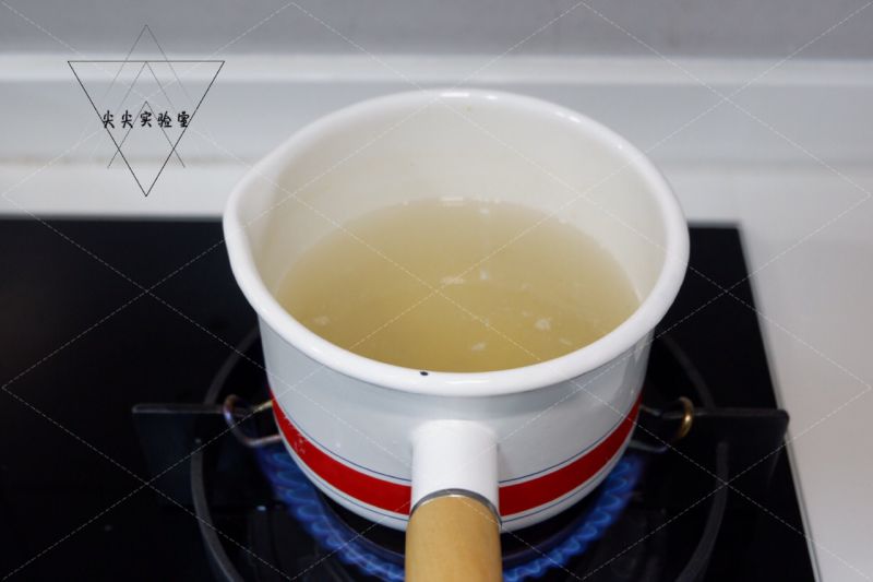 第3步(鸡汁小米粥—太太乐鲜鸡汁的做法)