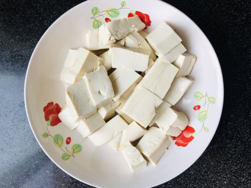 第1步(家常嫩豆腐的做法)