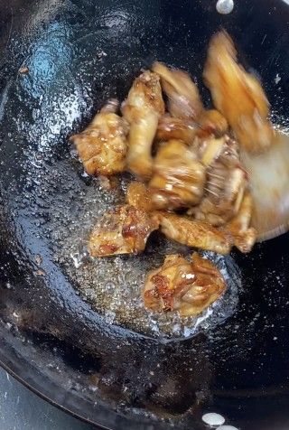 第5步(土豆烧鸡的做法)