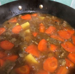 第6步(土豆胡萝卜炖牛肉的做法)