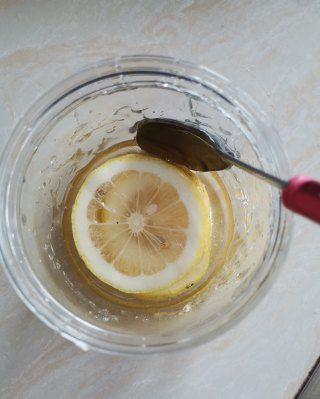 第5步(蜂蜜柠檬茶的做法)
