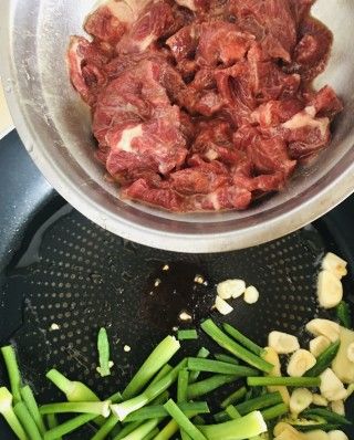 第10步(洋葱炒牛肉的做法)