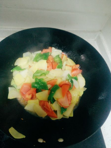 第6步(西红柿炒土豆片的做法)