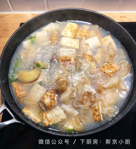 第2步(海鲜豆腐煲的做法)