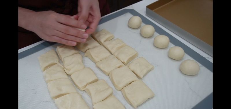 第10步(黄油面包卷的做法)