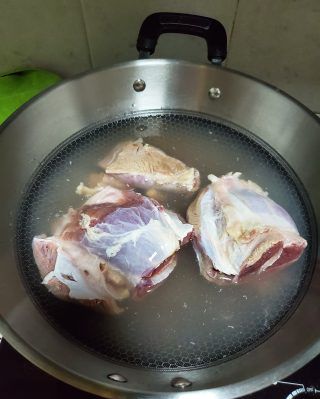 第2步(酱牛肉的做法)