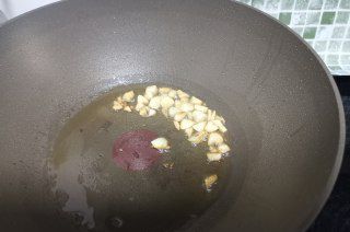 第15步(菠菜猪肝粥的做法)