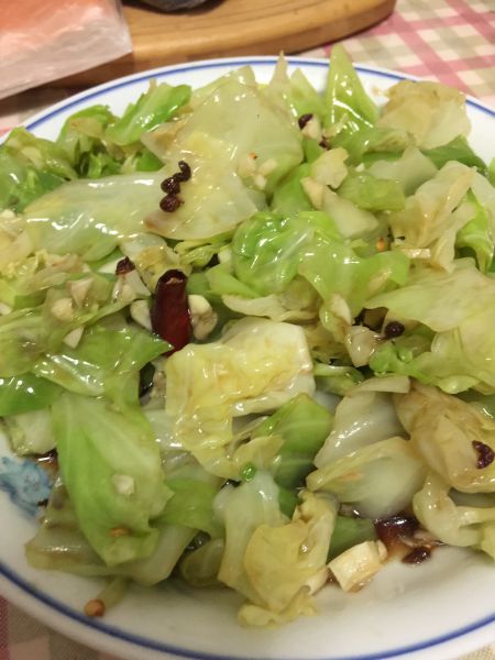甘蓝菜的做法(鸡蛋炒甘蓝菜的做法)
