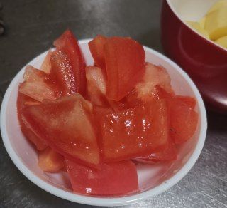 第5步(西红柿土豆炖牛肉的做法)