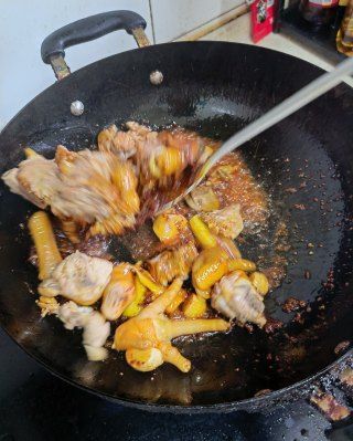 第7步(土豆烧鸡的做法)