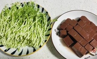 猪血豆苗汤 汤羹 的做法 菜谱大杂烩