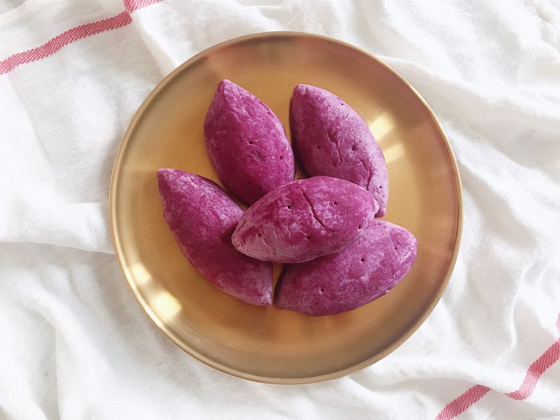 ins超火的紫薯地瓜芝士面包成品图