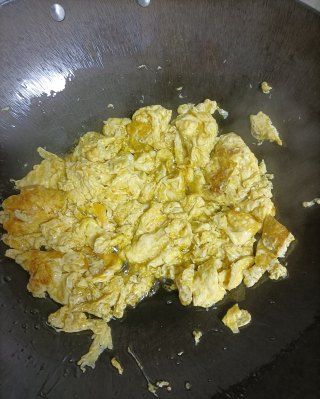 第4步(葱爆鸡蛋的做法)