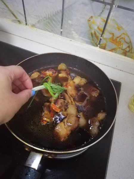 第6步(土豆香菇烧肉的做法)
