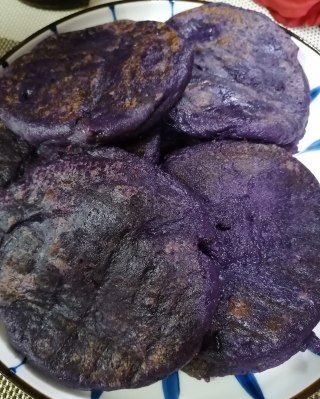 第11步(紫薯糯米饼的做法)